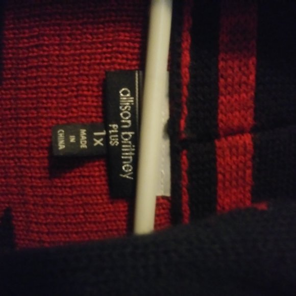 Sweater - Picture 2 of 3